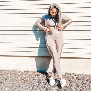 Stronger 2 piece set, M- bottom L top